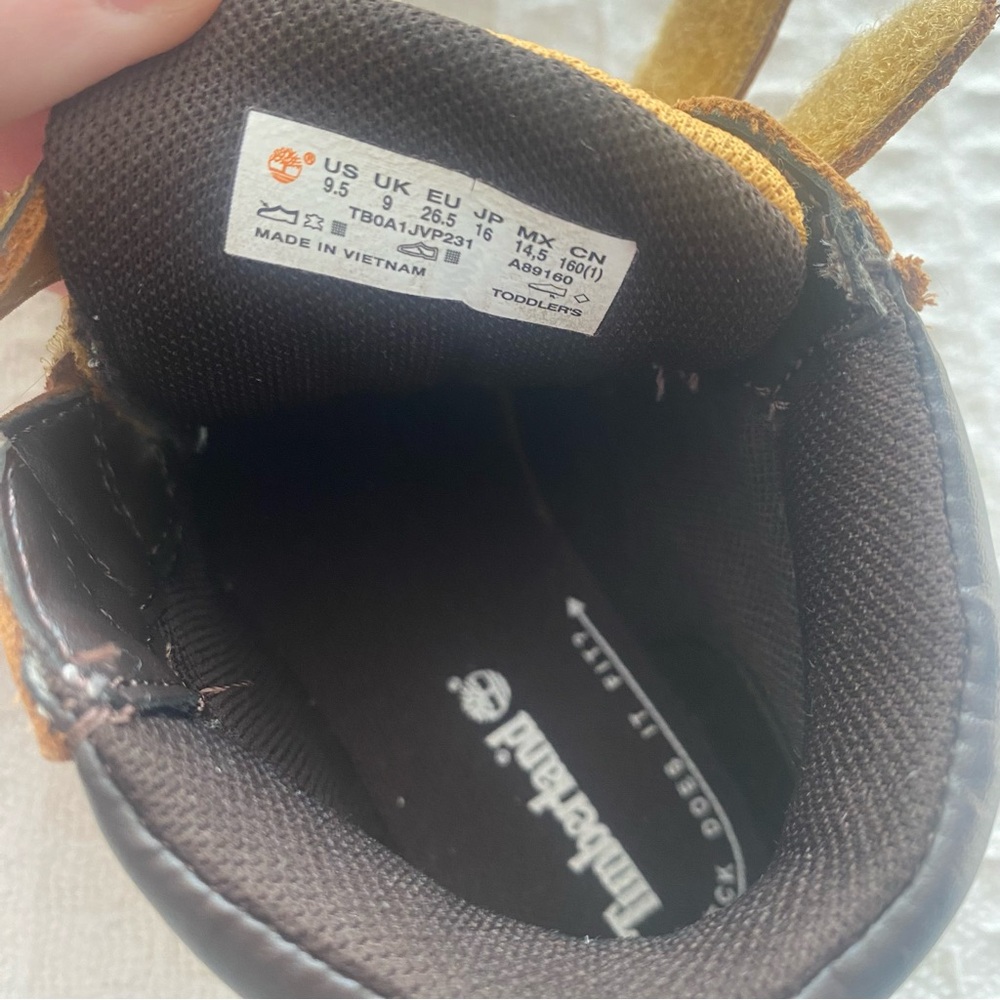 Timberland Toddler Toddle Tracks Hook-and-Loop Boot Wheat Nubuck size 9.5 - Picture 10 of 10